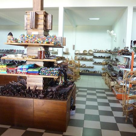 异域科莫多酒店 纳闽巴霍 外观 照片